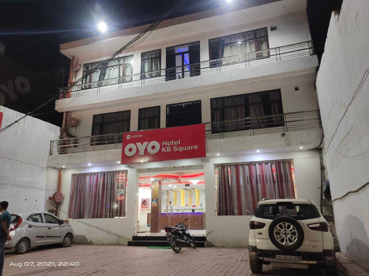 Hotel Kb Square Near Chandigarh Railway Station Exterior foto