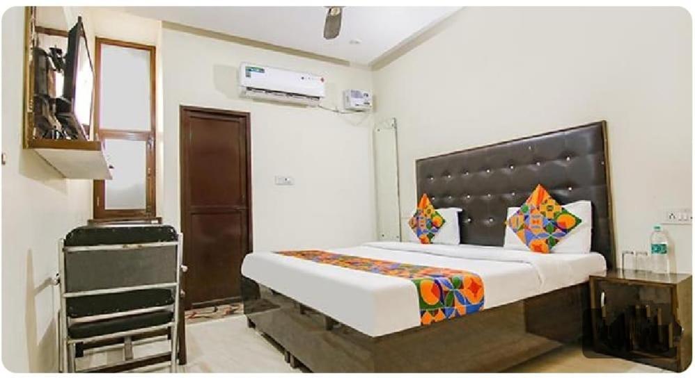 Hotel Kb Square Near Chandigarh Railway Station Exterior foto