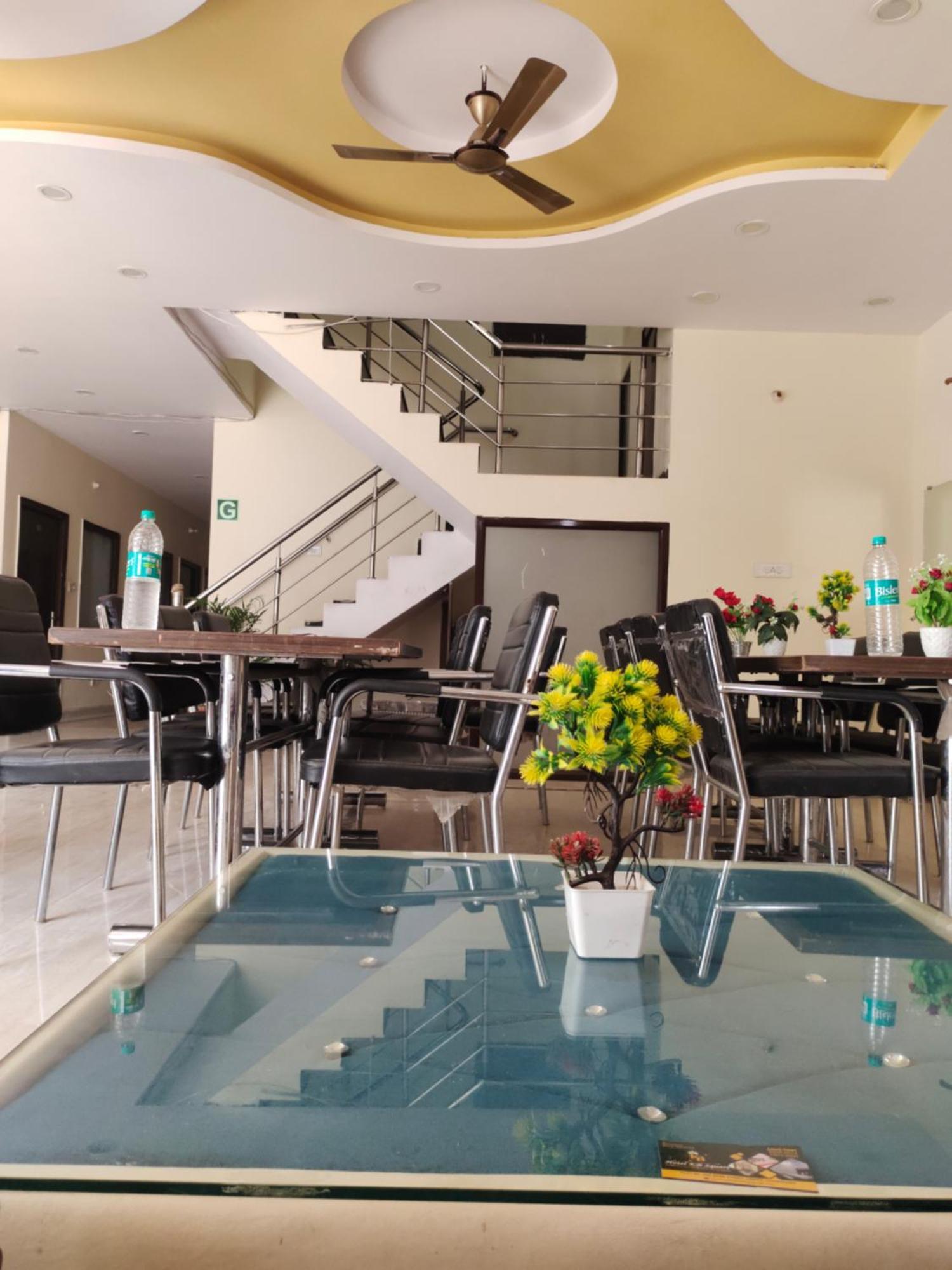 Hotel Kb Square Near Chandigarh Railway Station Quarto foto